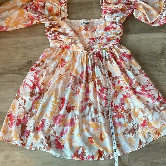 Abercrombie & Fitch Ruched Bodice Floral Puff Sleeve Mini Dress sz S - Picture 4 of 8